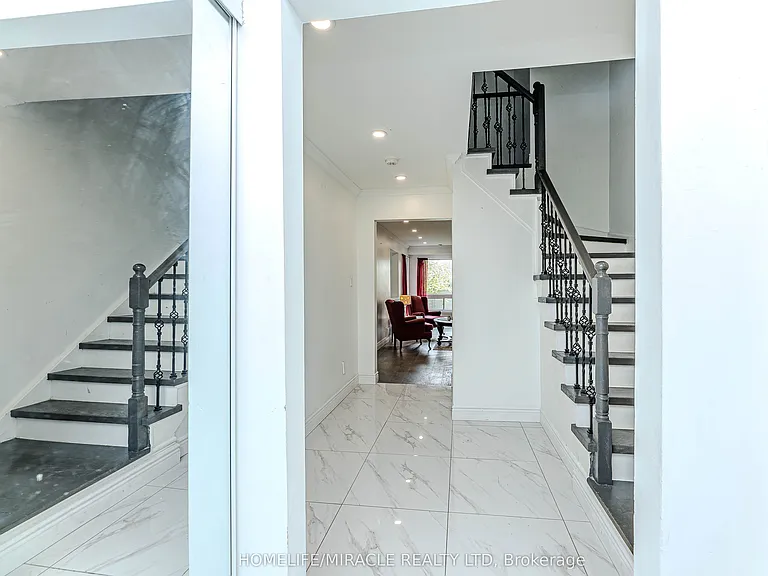 851 Bennett Ct — Photo 7
