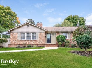 1102 Pitt Pl, Greensboro, NC 27408