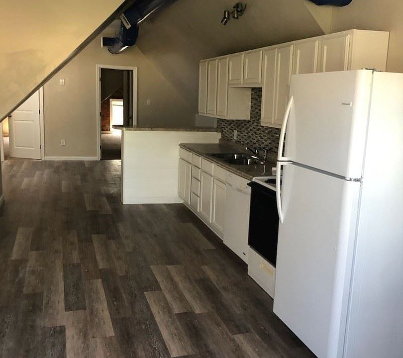 1st image of 235 Lexington Ave #1