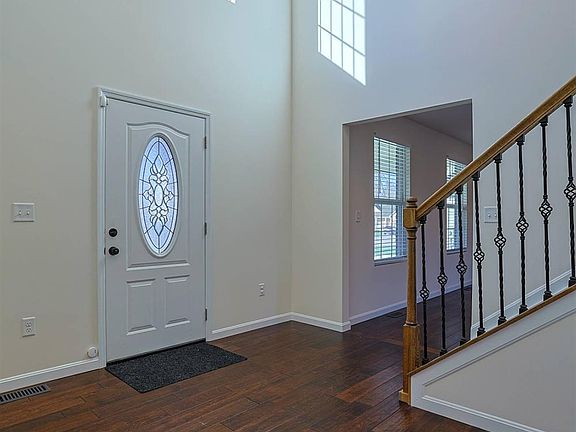 3rd image of 1544 Adams Ct