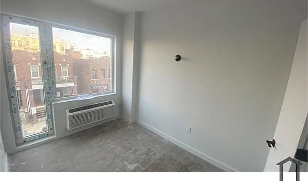 2103 Union St #3H — Photo 2