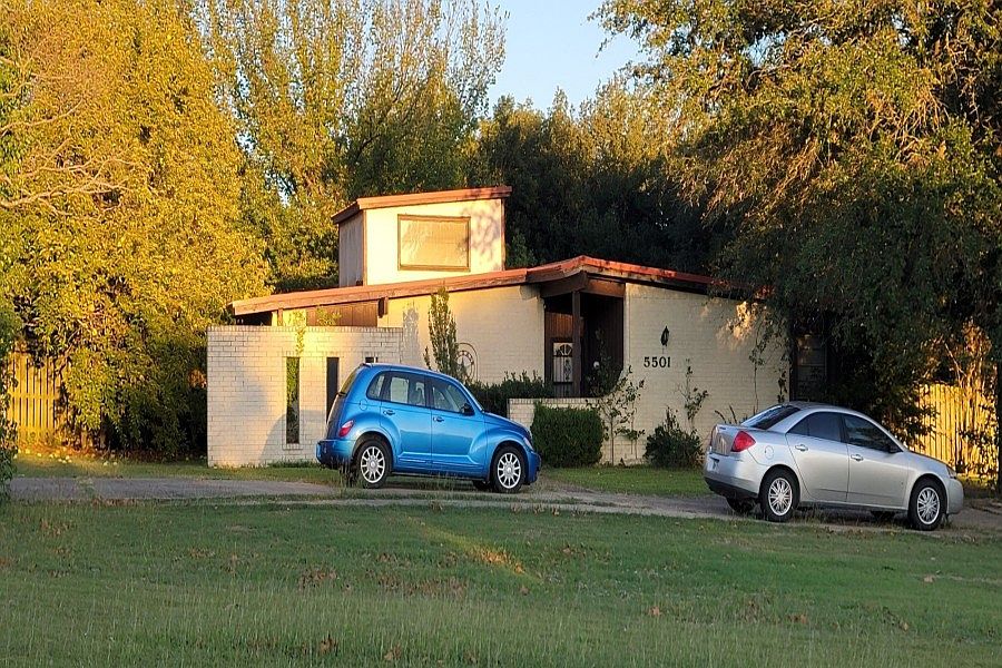 1st image of 5501 Camino Dos Lagos Dr
