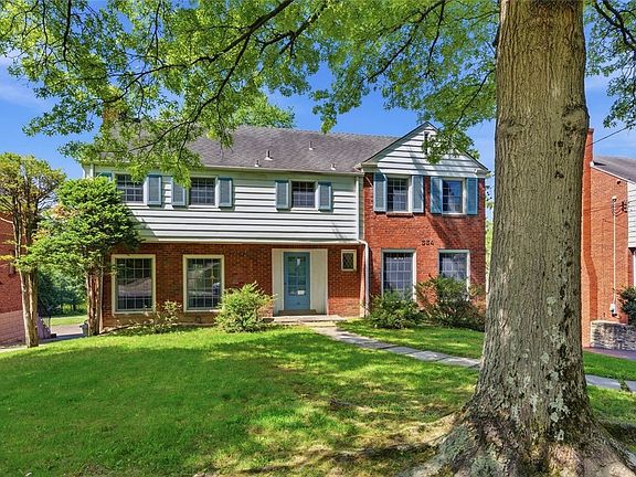 2nd image of 334 Jefferson Dr