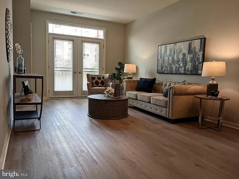 2655 Prosperity Ave #335 — Photo 9