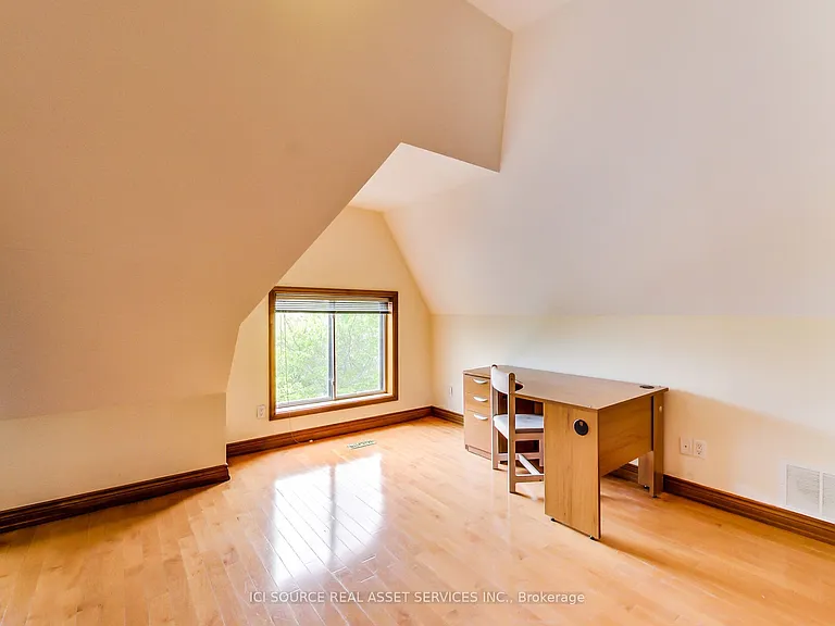 287 Palmerston Ave #MAIN — Photo 25