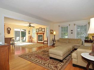 67 Bluegrass Dr, Middletown, RI 02842