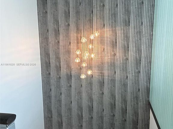 5th image of 92 SW 3rd St APT 510