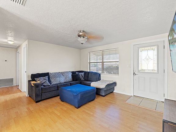 3rd image of 5980 86th Ave N