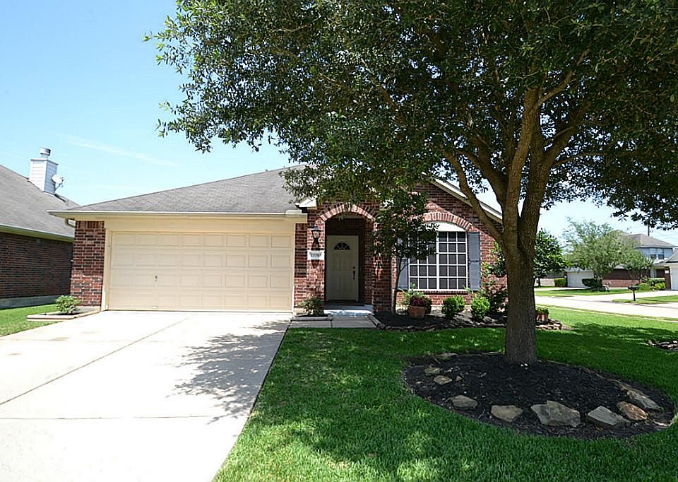 1st image of 21910 Bronze Leaf Dr