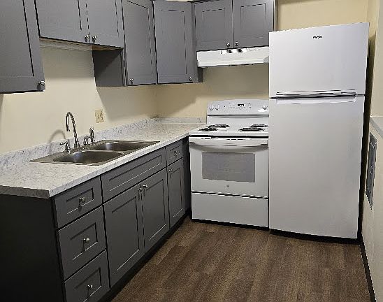 2nd image of 125 W Dodridge St #306