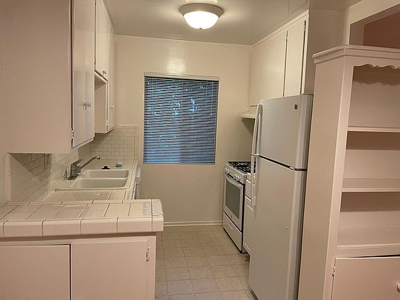4th image of 11655 Ohio Ave #3