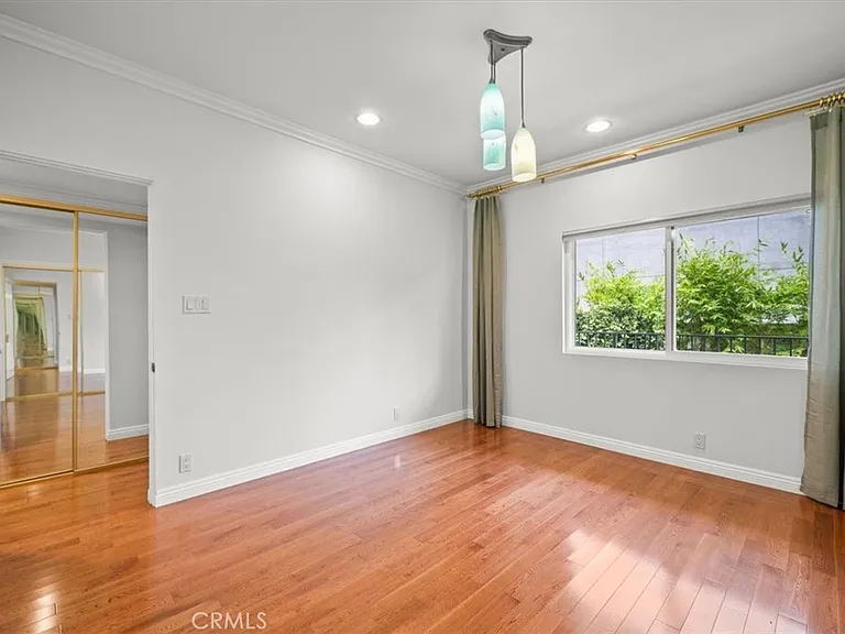 1228 N La Cienega Blvd #203 — Photo 15