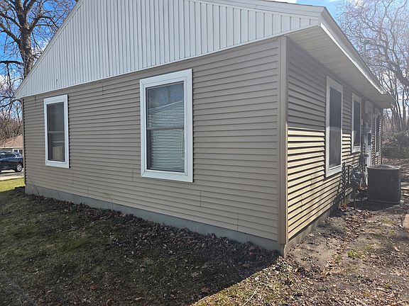 2nd image of 16 Craig Ave