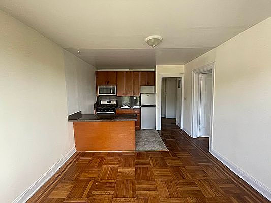 1st image of 25 Seaman Ave #5C