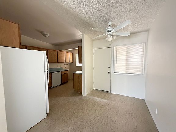 4th image of 246 Kasmir St