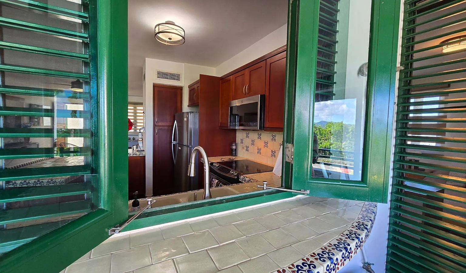 2 bed, 2.0 bath, 1200 sqft, $2,850 — Photo 3