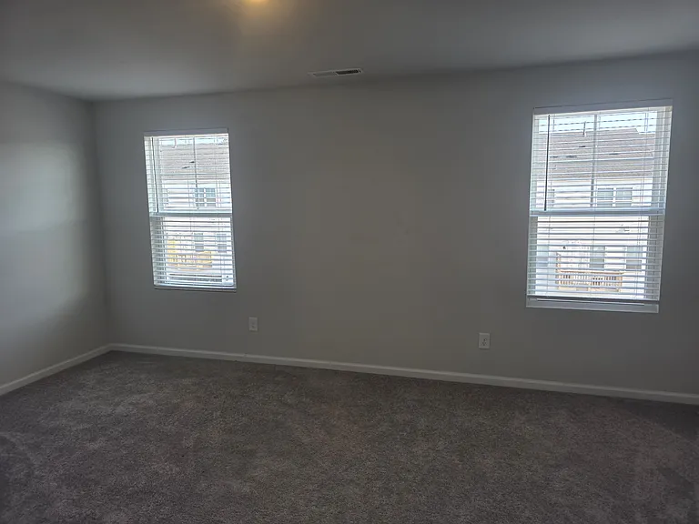 415 Deercroft Dr — Photo 15