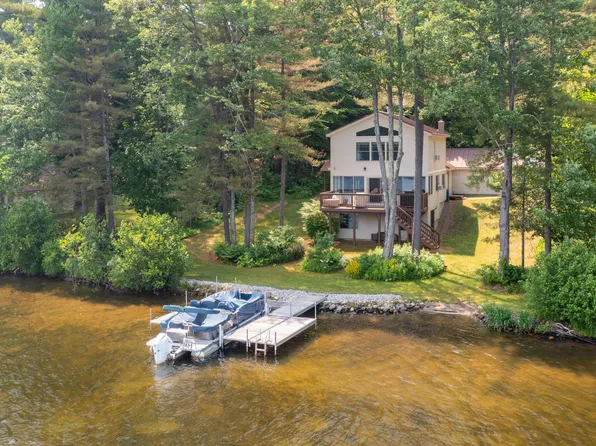 77 Woods Grove Lane, Winthrop, ME 04364