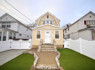 8988 218th Pl, Queens Village, NY 11427