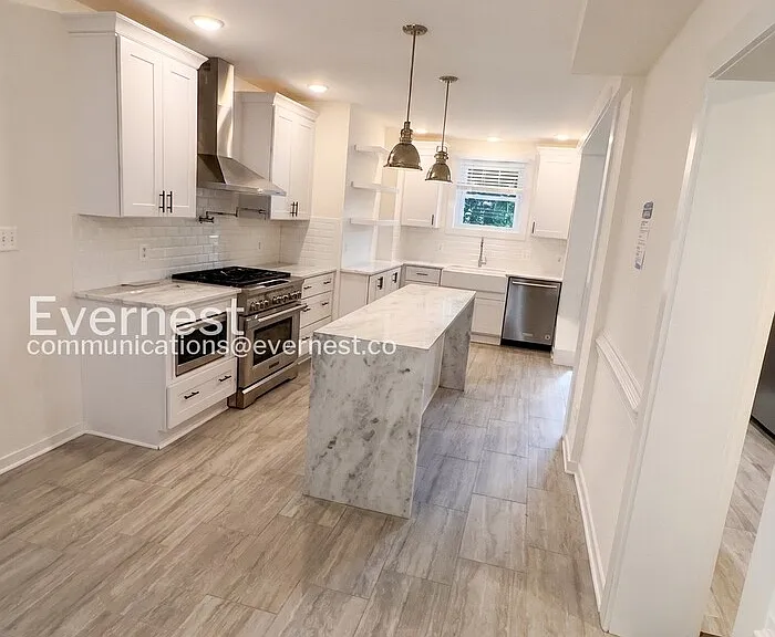 709 Mary Ball St — Photo 5