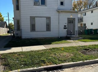 322 Pine St, Joliet, IL 60435