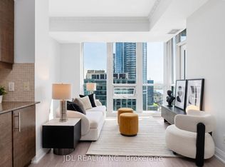 16 Harbour St #4006, Toronto, ON M5J 2Z7