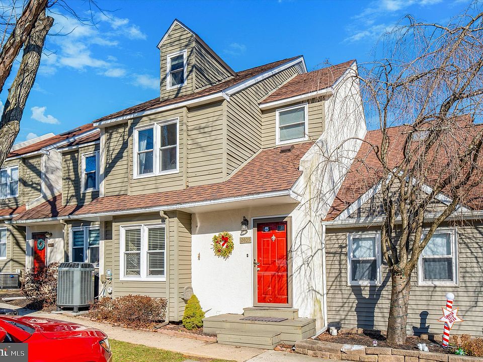 1st image of 2405 Bridgewater Ct