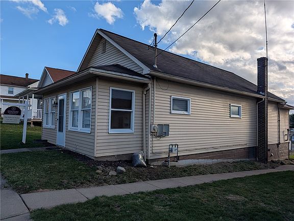 4th image of 218 Central Ave