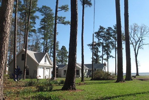 2nd image of 297 Warner Ln