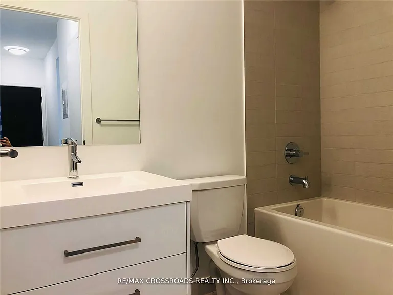 403 Church St #1907 — Photo 7