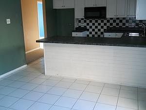 4th image of 5966 Lakeside Pl