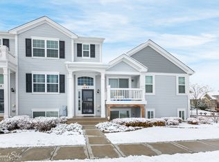 1553 Windward Dr, Hampshire, IL 60140