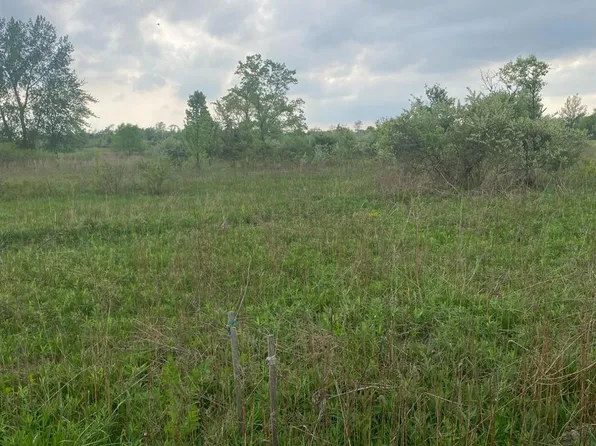 8223-8137 E State Road 8, Crown Pt, IN 46307