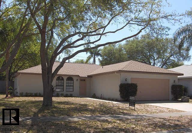 1st image of 2636 Sunnyside Cir