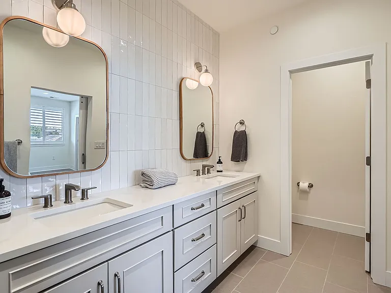 805 Promenade Dr — Photo 14