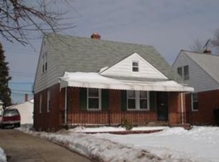 18613 Waterbury Ave, Maple Heights, OH