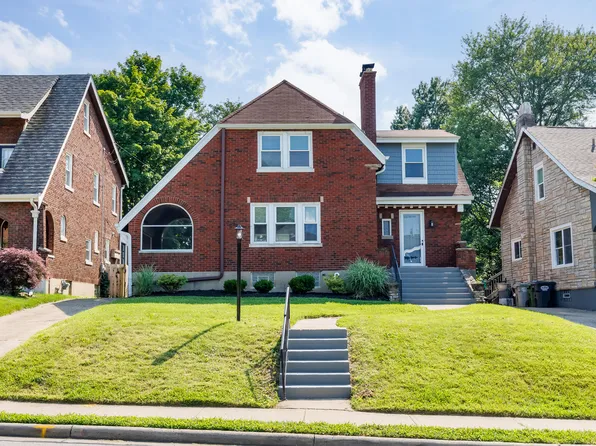 17 Greenbriar Ave, Fort Mitchell, KY 41017