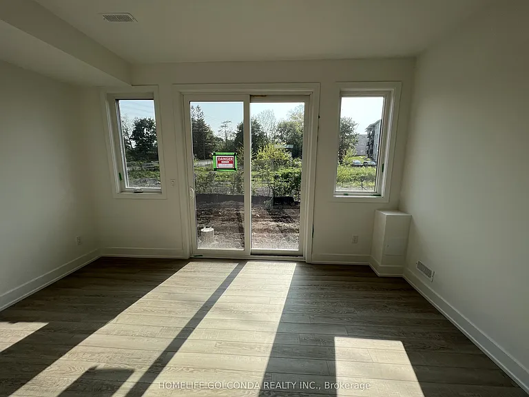 8 Sobczak Dr — Photo 14
