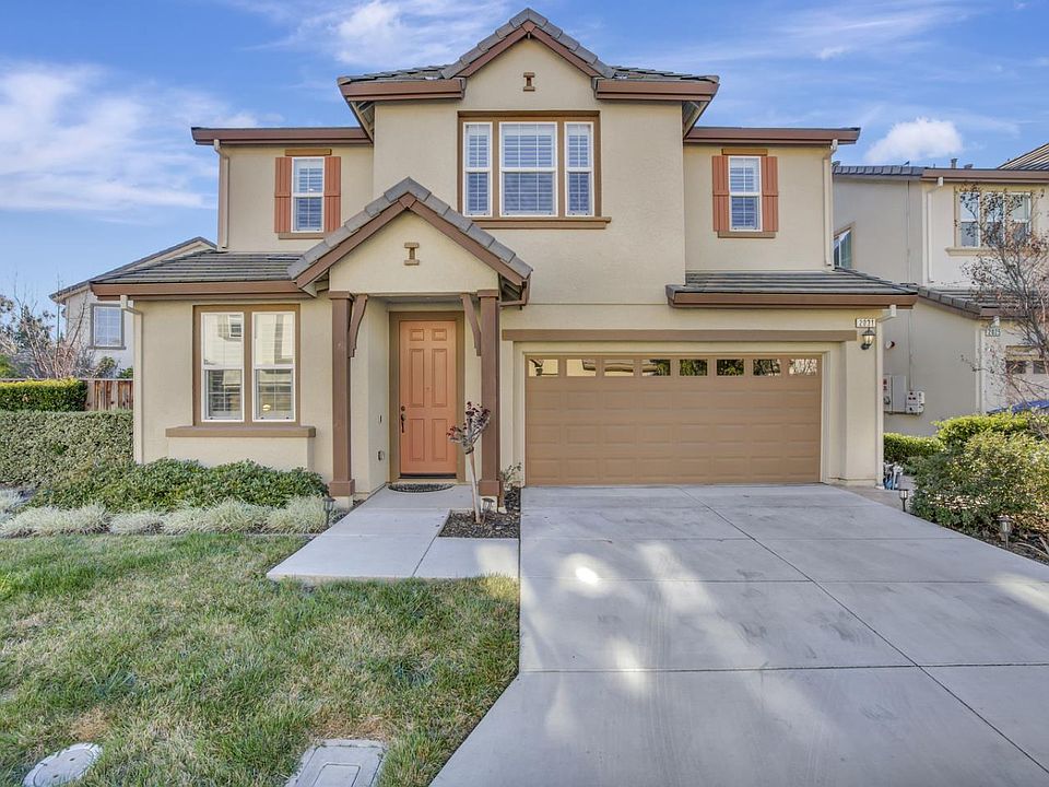 1st image of 2031 Lake Vista Ct