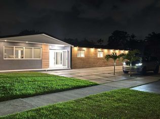 19930 NE 20th Ct, Miami, FL 33179