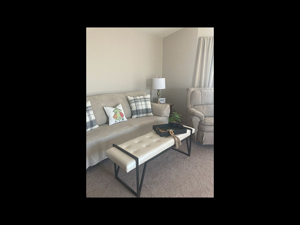 1st image of 10452 S Spring Ave