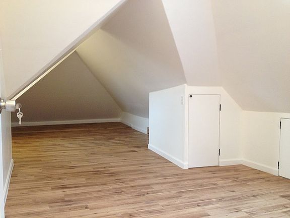 4th image of 511 Ethel St NW