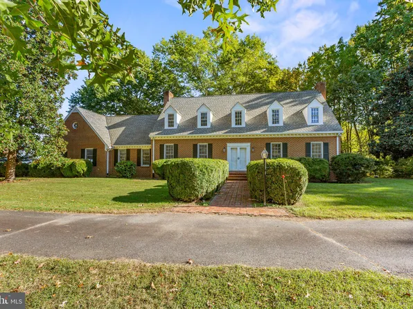 5367 Windsor Dr, King George, VA 22485