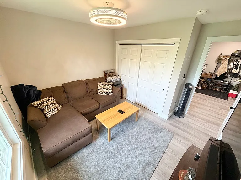 127 Station Rd — Photo 16