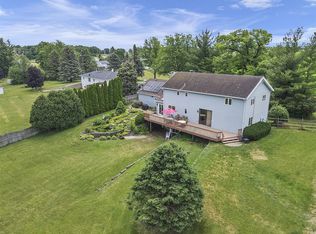 13N591 Burlington Rd, Hampshire, IL 60140