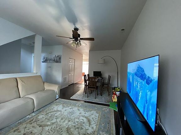 3rd image of 1504 W Turtle Creek Ln #1504