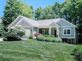 2984 Joshua Ct, Holland, MI 49424