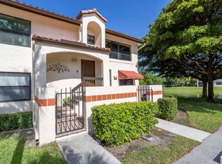 312 Freedom Ct, Deerfield Beach, FL 33442