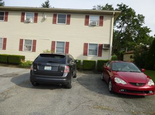 250 E Franklin St APT 3, New Holland, PA 17557