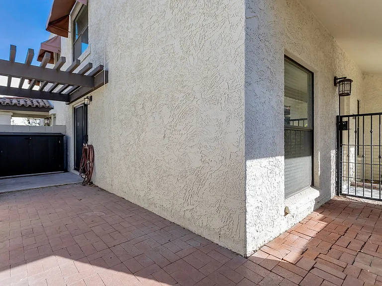 1820 E Frier Dr #2 — Photo 17